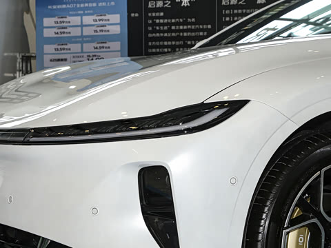 2025��  ���� ����� 710 Զ����