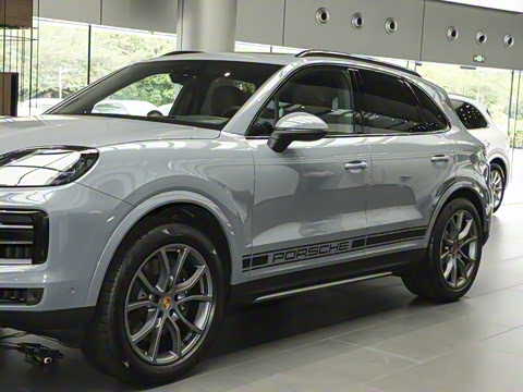 2025�� Cayenne 3.0T ���۰�