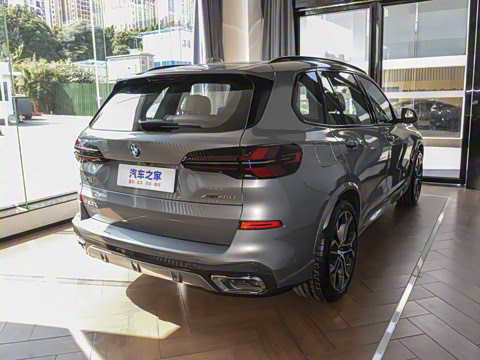 2023�� xDrive 40Li ������M�˶���ҹ��װ