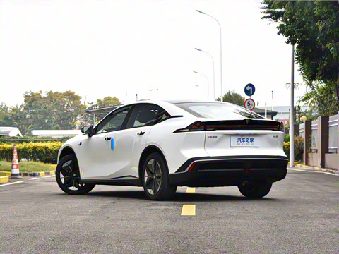 2025�� ���羫Ӣ��