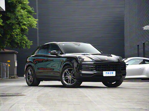 2025�� Cayenne Coup�� E-Hybrid 2.0T