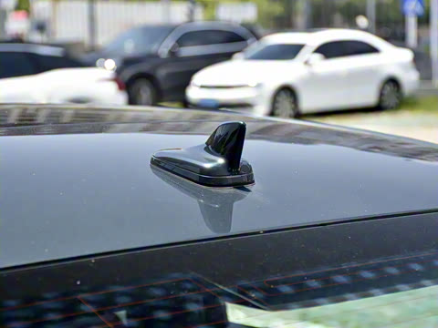 2025�� 200���������� 40 TFSI ����������