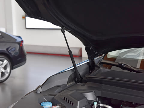 2023�� 240TURBO ����������