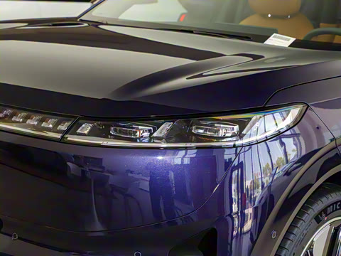 2025�� 636Ultra���Ȱ� 5��