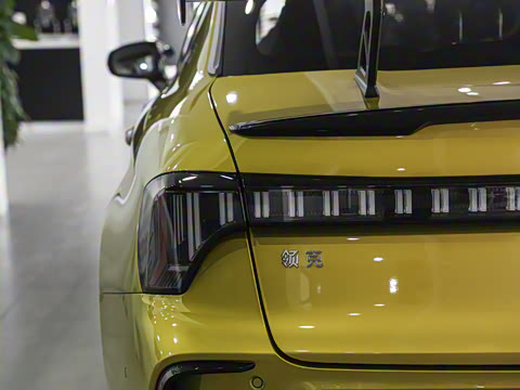 2025�� 03+ 2.0TD �Զ�������װ