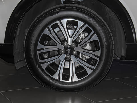 2024��  2.3T EcoBoost �����ѽ�� 7��