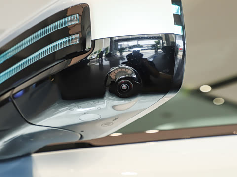 2025�� 501KM ����Ultra��