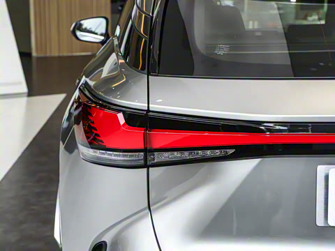 2025�� 450h+ ����������