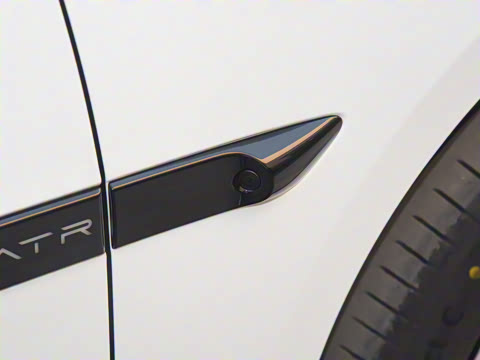 2025�� Ultra�����