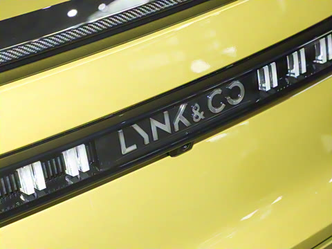 2025�� 03+ 2.0TD �Զ�Ԧ���