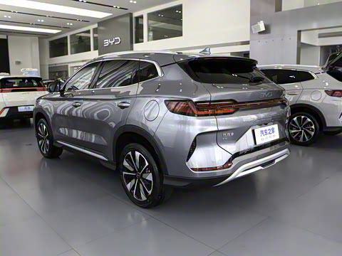 2025�� EV 520km �����