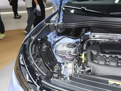 2025�� PRO 380TSI ���� R-Line �����