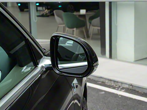 2025�� Pro ���ܻ��°�