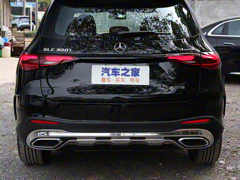 2025�� GLC 300 L 4MATIC ������ 5��