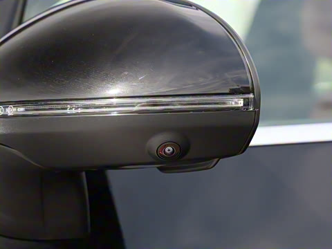 2025�� GLC 300 L 4MATIC ������ 5��