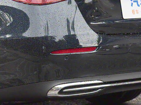 2025�� �Ŀ� E 300 L ������