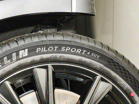 2025�� 500h ����F SPORT Performance