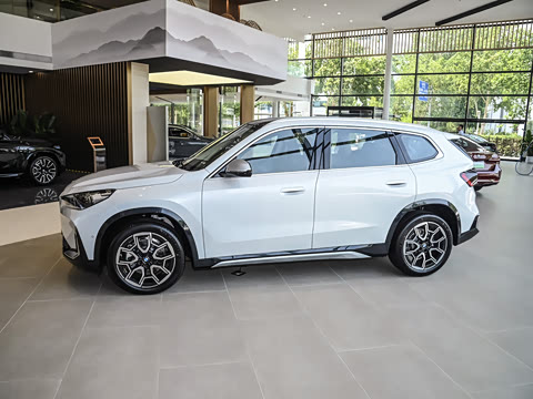2023�� sDrive25Li X�����װ