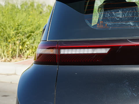 2025�� �Ǽݰ� 305km ���ɰ�