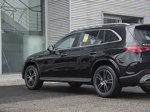 2025�� GLC 260 L 4MATIC ������