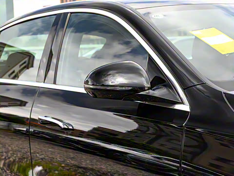 2025�� E 300 L ������