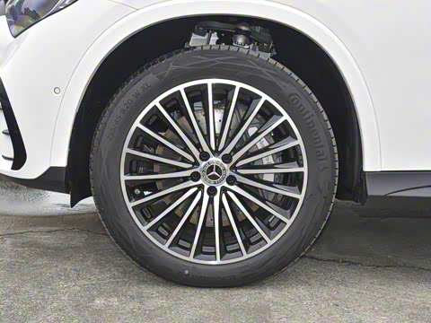 2025�� �Ŀ� GLC 300 4MATIC ����SUV