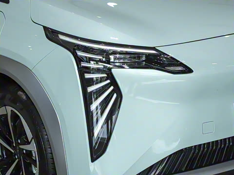 2025�� Plus 510 ������