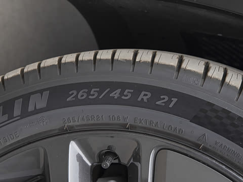 2025�� Ultra ���ܻ��°�