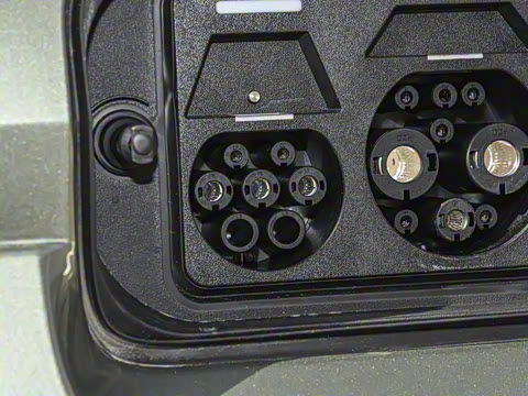 2025�� 501���������