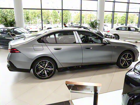 2024�� 530i ������ M�˶���װ