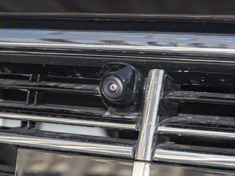 2025�� �Ŀ� E 300 L ������