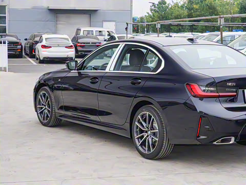 2025�� 325i M�˶���װ