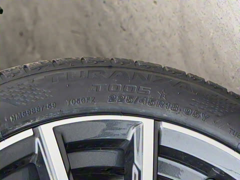 2025�� 325Li M�˶���װ