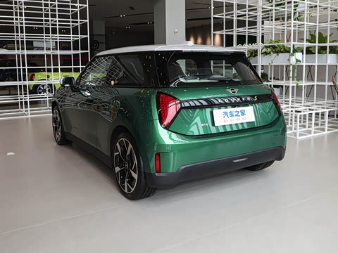 2024�� 452km COOPER SE 1/65�޶���