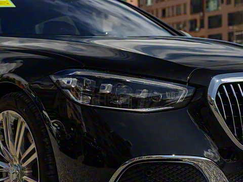 2025�� �Ŀ� S 580 4MATIC