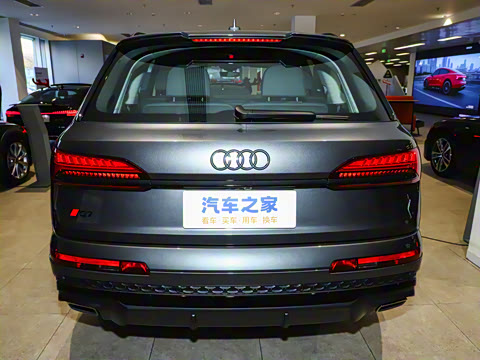 2025�� 55 TFSI quattro S line�˶���