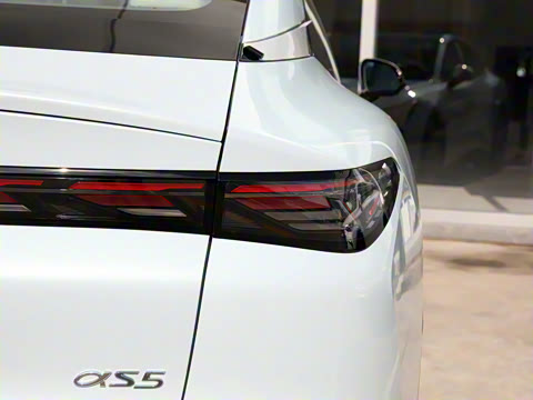 2024�� 560PRO 185kW