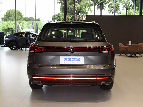 2025�� 2.0TSI ��Ӱ��