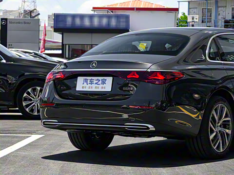 2024�� �Ŀ� E 300 L ʱ����