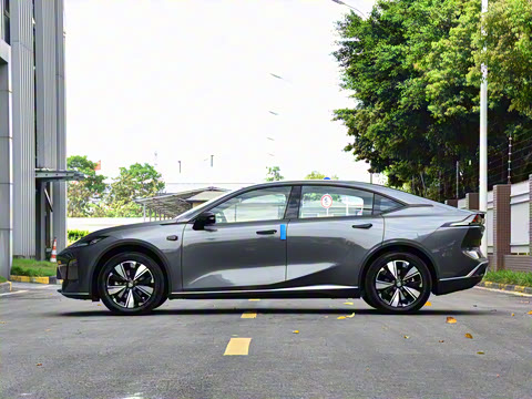 2025�� �Ŀ� ���羫Ӣ��