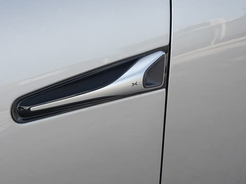 2023�� P7i 702 Max