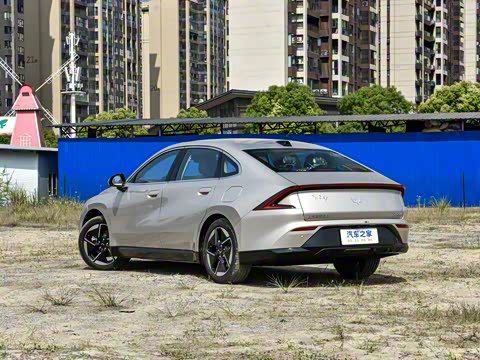 2025�� 610km �����콢��