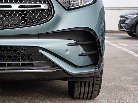 2025�� GLC 300 L 4MATIC ������ 5��