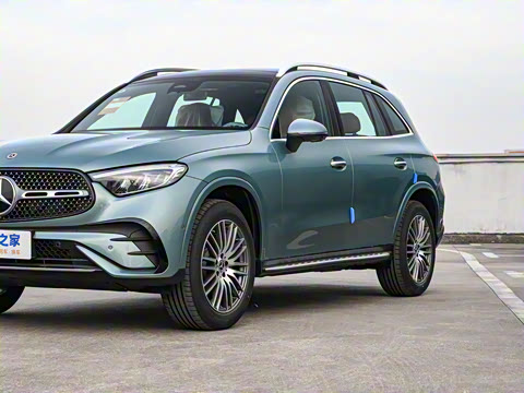 2025�� GLC 300 L 4MATIC ������ 5��