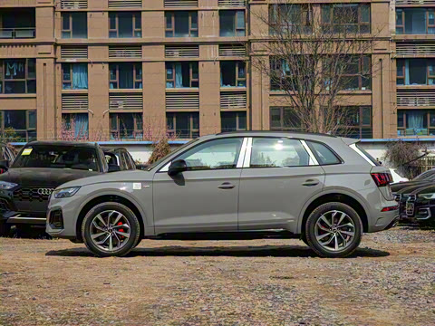 2025�� 45�����ذ� 40 TFSI ����������