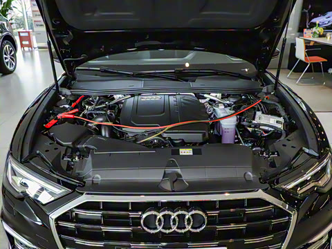 2025�� �Ŀ� 40 TFSI ����������