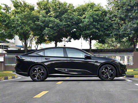 2024�� 300Max���̰�