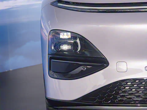 2025�� 725 �������� Max �콢��