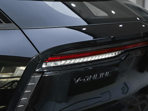 2023�� 110km iE��