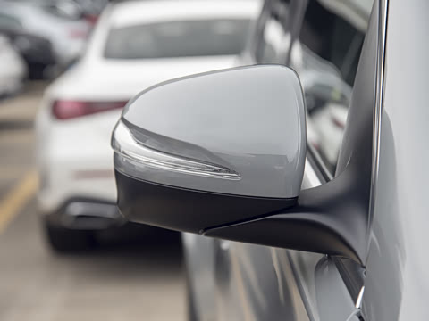 2025�� GLE 450 4MATIC ������